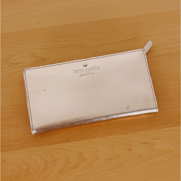 Kate Spade New York Cameron Street Stacy Bifold Rose Gold Metallic Wallet - Picture 2 of 9